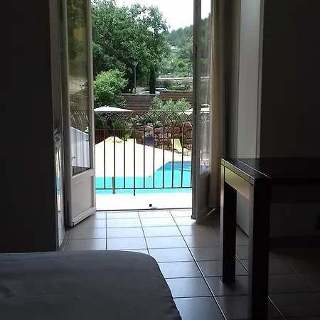 Resid'artel Cadarache - Iter 2* סן-פול-לז-דוראנס