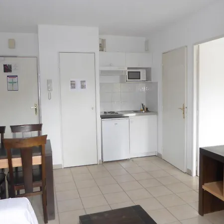 מלון Resid'artel Cadarache - Iter 2*
